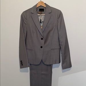 Judith & Charles - Virgin Wool Pant Suit